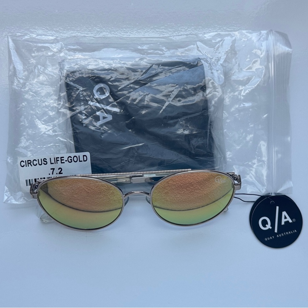 Quay Australia Circus Life Gold Sunglasses New in Case!
